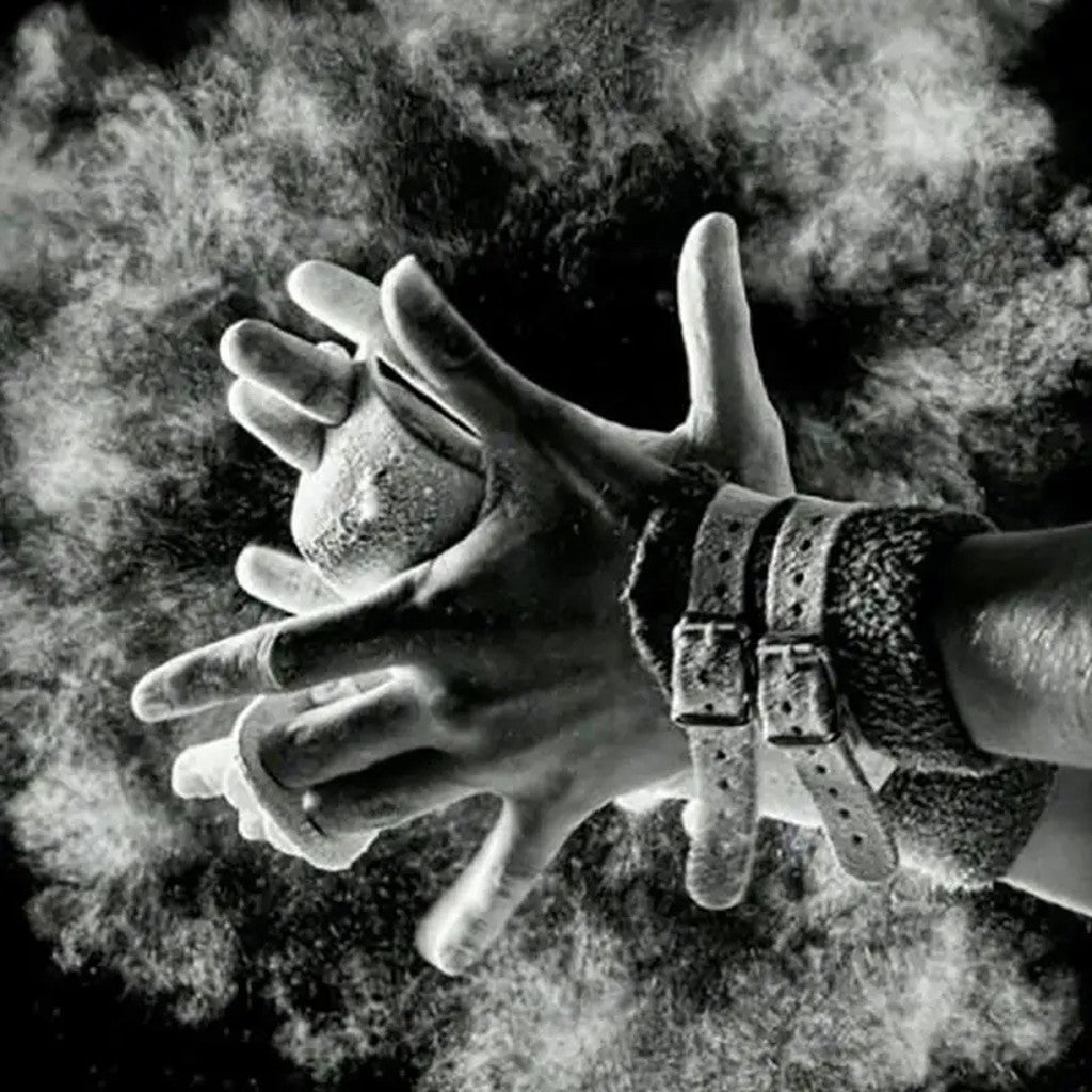 buy weightlifting chalk ball online 3.